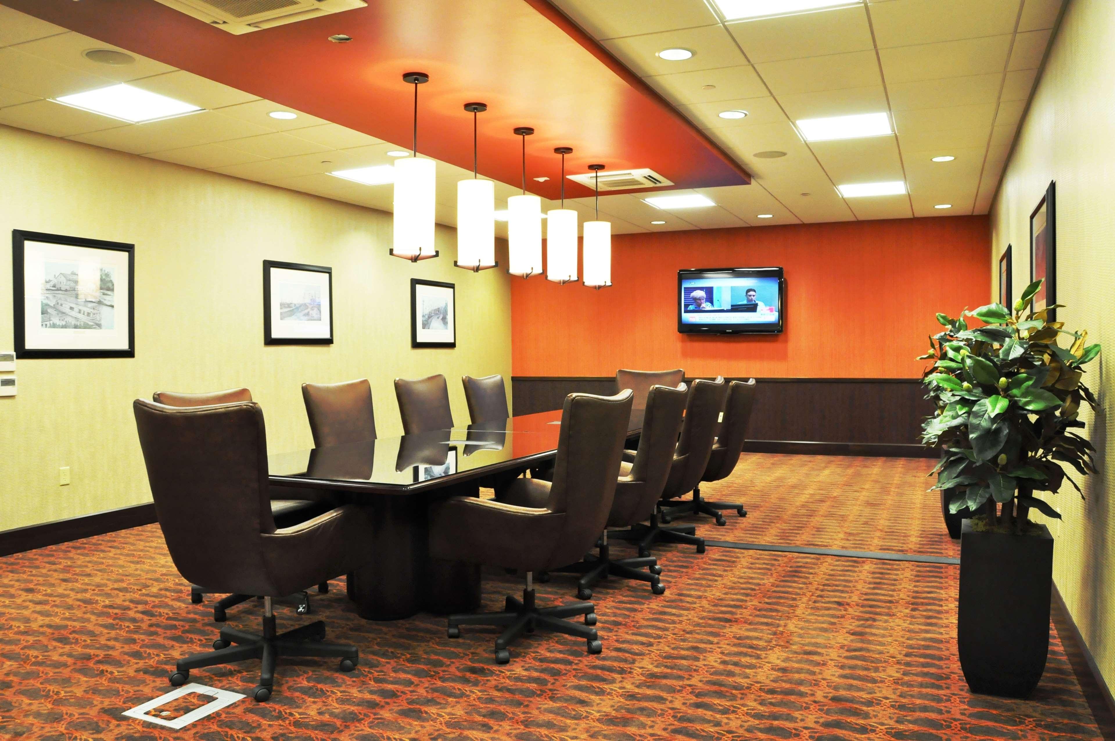 Hampton Inn & Suites Cincinnati / Uptown - University Area Facilities photo
